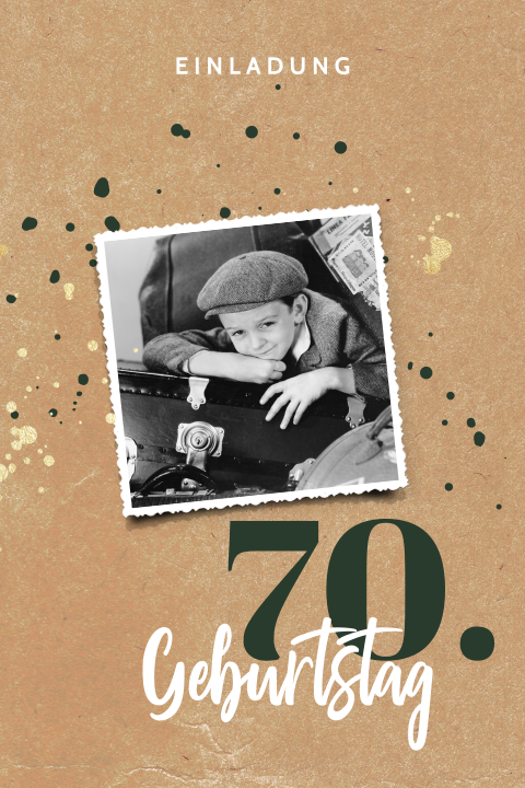 Geburtstagseinladung zum 70 auf sandfarbenem Hintergrund mit Foto