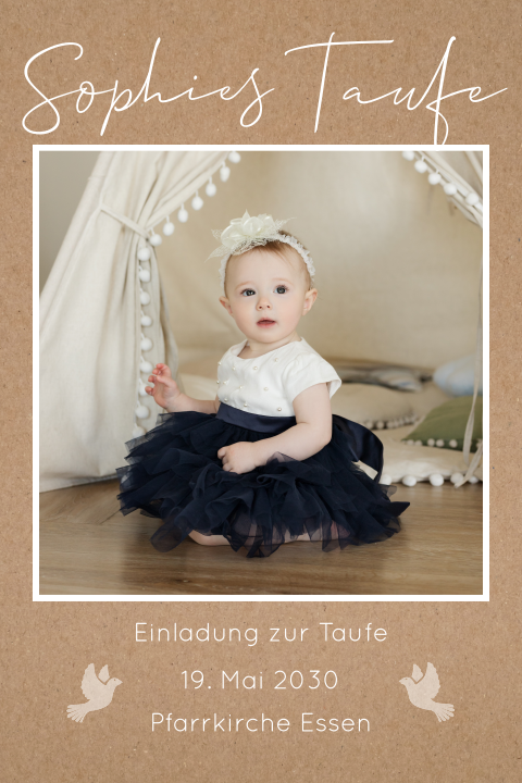 Einladung zur Taufe im Kraft-Look mit Tauben und Fotos Hochformat