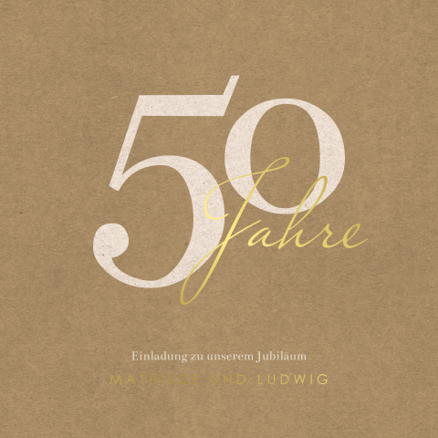 Einladung zur goldenen Hochzeit im Kraft-Look mit großer Zahl und Goldfolie