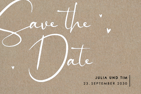 Save the Date Karte auf echtem Kraftpapier mit Herzen in Weiß