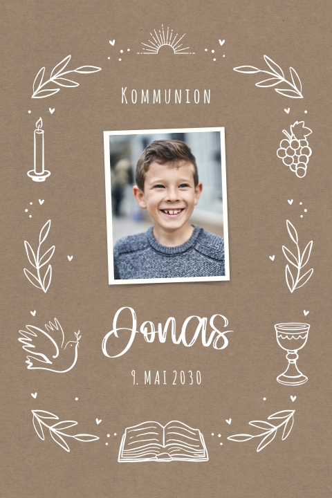 Kraftpapier-Einladung zur Kommunion mit Linienzeichnungen und Foto