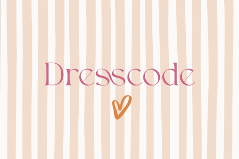 Dresscode-Karte zur Hochzeit mit Streifen und Herz