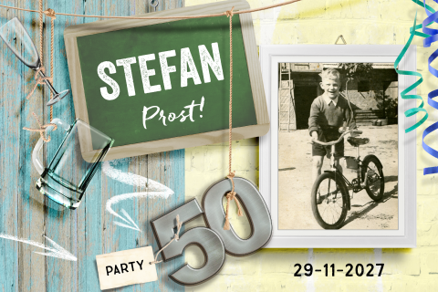 Coole Einladung zum 50. mit Partydekoration und Foto