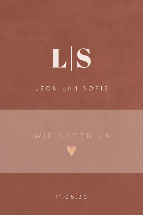 Moderne Hochzeitseinladung mit Initialen auf Samtoptik