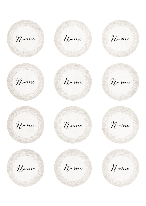 Runde Namenskarten mit Spitzen-Look