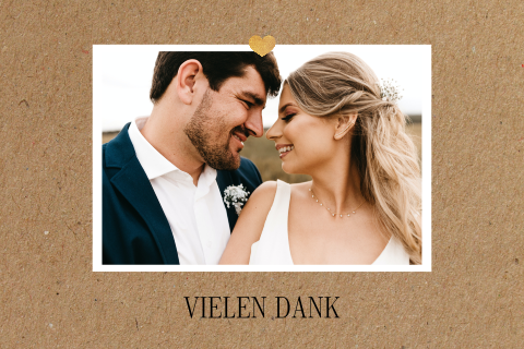 Dankeskarte mit Kraft-Look Hintergrund, Foto und goldenes Herz