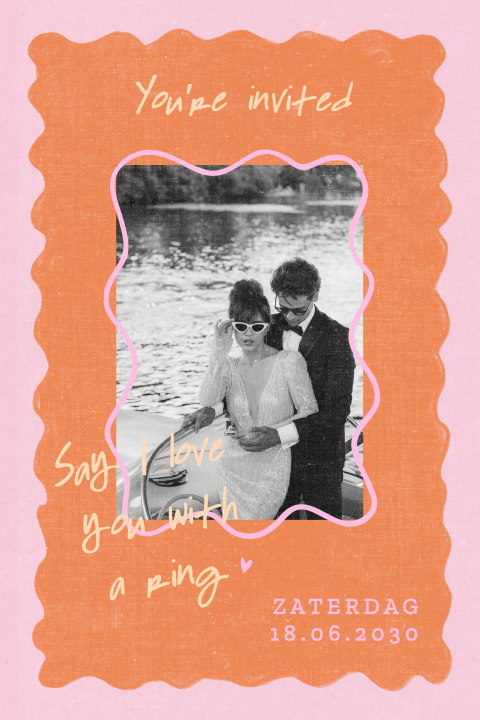 Verspielte Retro-Hochzeitseinladung in fröhlichen Farben mit Foto