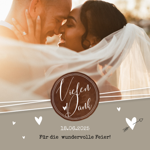 Stilvolle Dankeskarte mit Herzen, Label und Foto