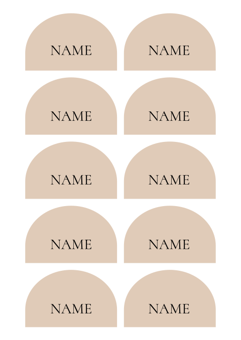 Stilvolle halbrunde Namenskärtchen in beige