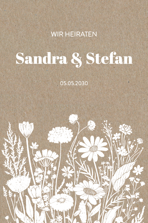 Kraftpapier Hochzeitseinladung mit weiße Blumen