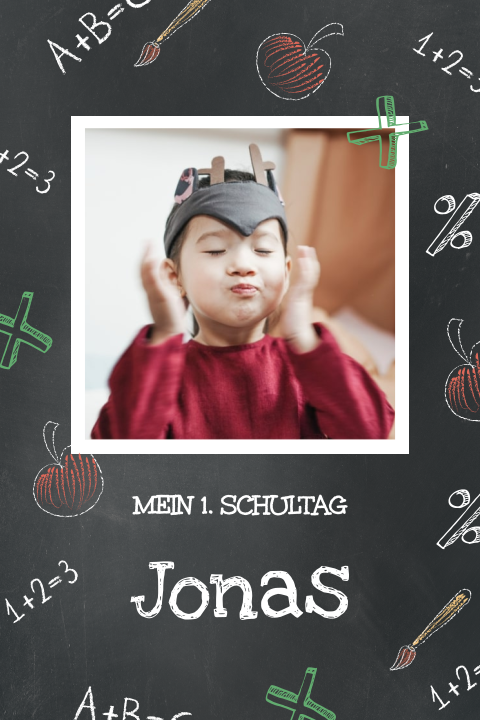 Einschulungskarte mit Foto und Illustration auf schwarzem Hintergrund