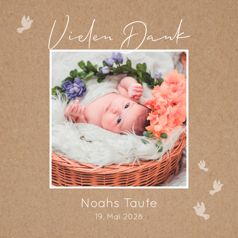Quadratische Danksagung zur Taufe im Kraft-Look mit Foto und Tauben