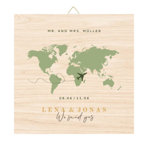Holzfliese zur Hochzeit mit Weltkarte
