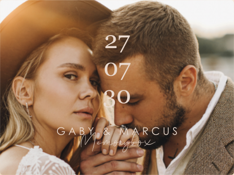 Erinnerungskiste Hochzeit mit großem Datum und eleganter Schrift