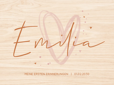 Memorybox aus Holz mit illustriertem Herz und Namen und Geburtsdatum