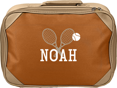 Schlichter Koffer mit Tennisschlägern und Namen