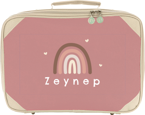 Kinderkoffer mit Namen, Regenbogen und Herzen