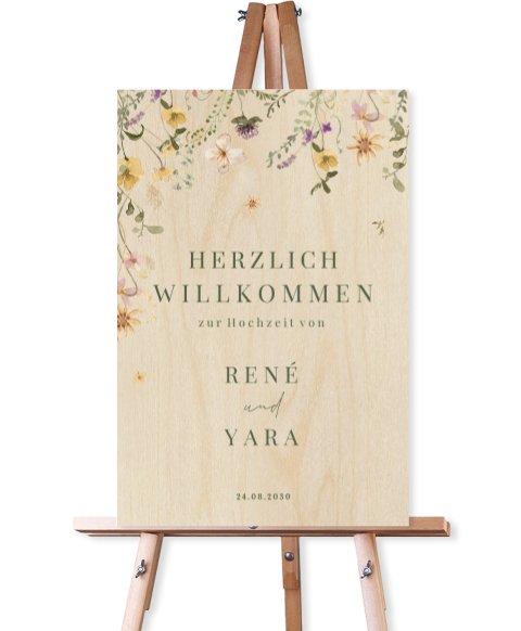 Willkommensschild zur Hochzeit aus Holz mit Wildblumen