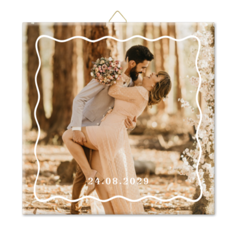 Hochzeitsfliese mit Foto und welligem Rahmen