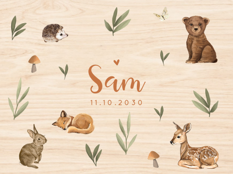 Erinnerungsbox aus Holz für Babys mit Waldtieren auf dem Deckel