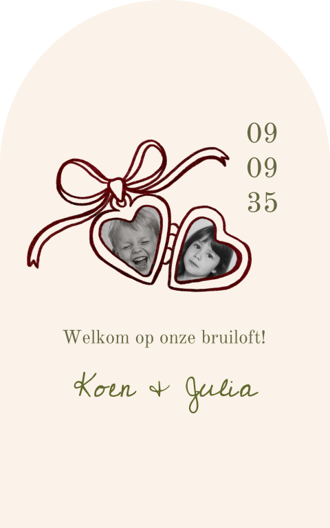 Welkomsbord bruiloft boog met retro kinderfoto’s in medaillon