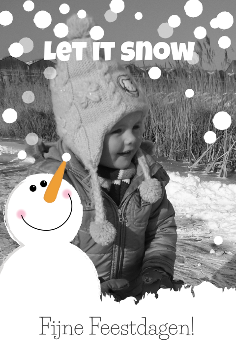 Kerstkaart foto winters met sneeuw en sneeuwpop