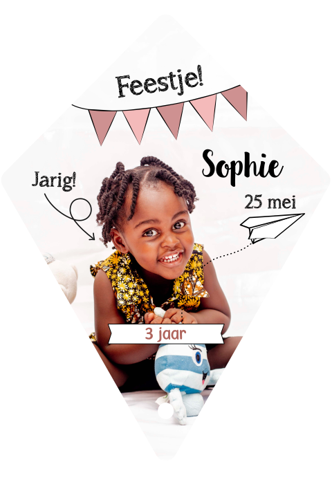 Uitnodiging kinderverjaardag meisje foto in de vorm van een vlieger