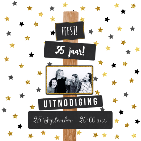 Trendy verjaardagsuitnodiging met eigen foto sterren en een wegwijzer