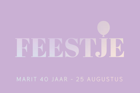 Trendy verjaardagsuitnodiging paars ballon en holografische folie