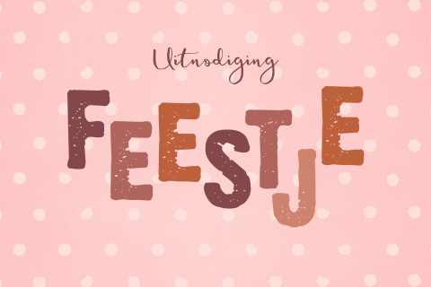 Uitnodiging feestje roze met witte stippen