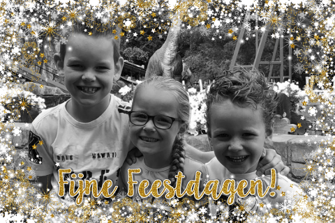 Kerst sfeervolle fotokaart met sneeuwvlokken en sterren