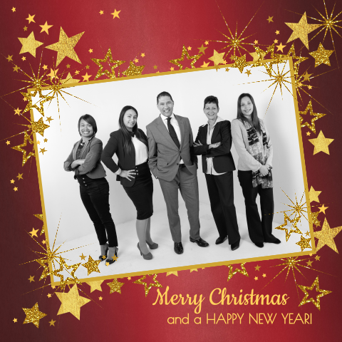 Elegante zakelijke kerstkaart met foto: rood en goudkleurige sterren