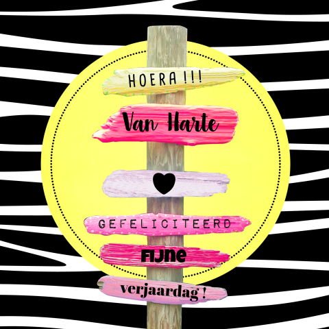 Hippe verjaardagskaart met zebraprint en wegwijzer