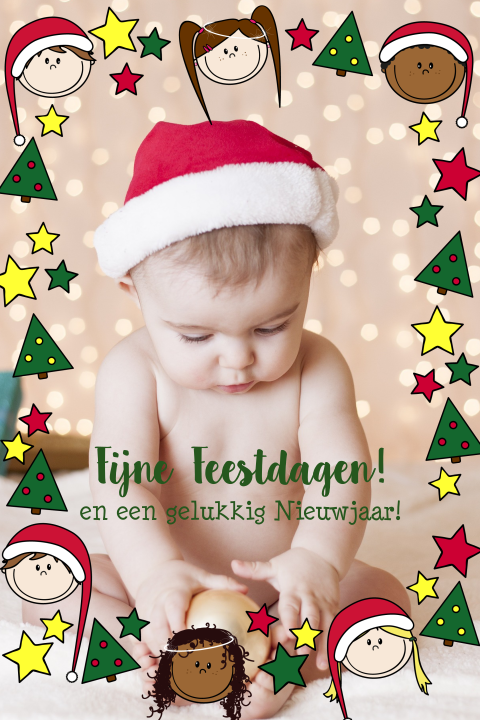 Kerstkaart Foto met vrolijk kader kerstkindjes en kerstbomen