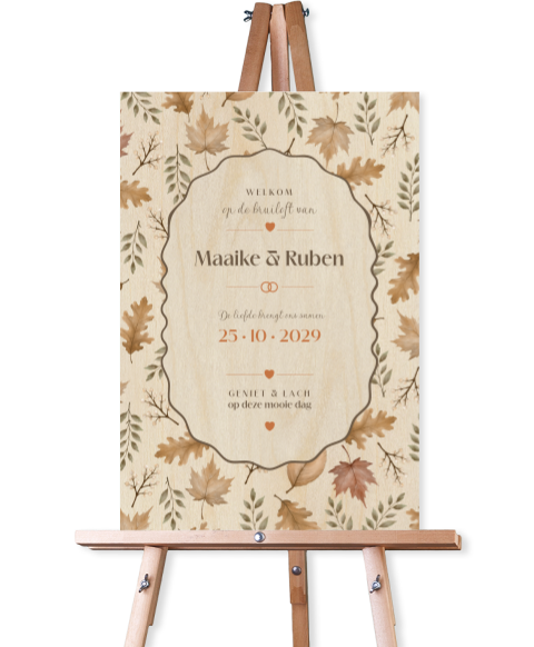 Houten welkomstbord bruiloft met herfstblaadjes | Soft Autumn Romance
