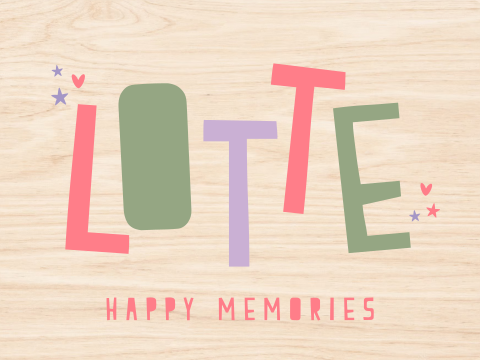 Houten herinneringenkistje met vrolijke speelse letters