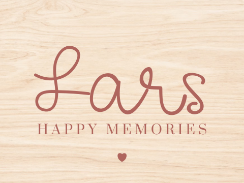 Minimalistisch houten herinneringenkistje met naam en hartje