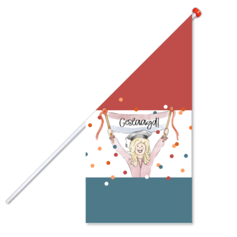 Vrolijke gevelvlag voor de geslaagde jonge dame