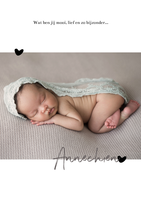 Lief geboortekaartje met foto en hartjes