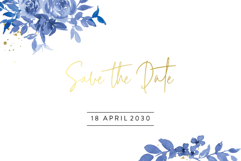Save the date kaart met blauwe bloemen en goudkleurige spetters