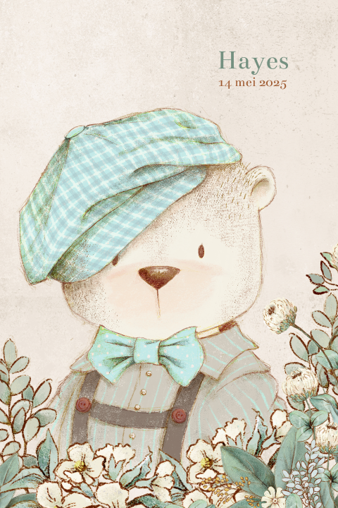Lief geboortekaartje met beer met groene pet en bloemen