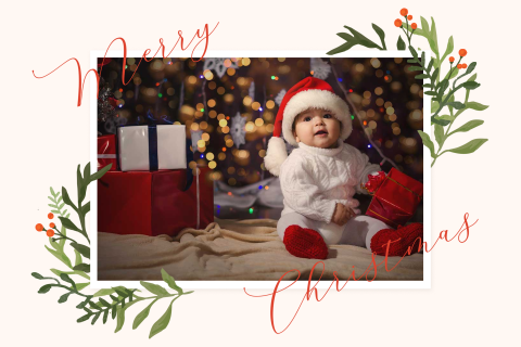 lieve kerstkaart met foto takjes en besjes