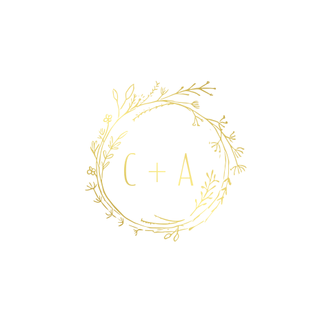 Minimalistisch trouwkaartje met bloemen in goudfolie