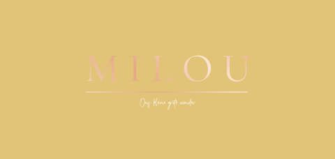 Minimalistisch geboortekaartje in okergeel met folie