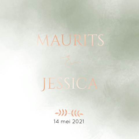 Trouwkaart met groene gevlekte achtergrond en rosegouden folie