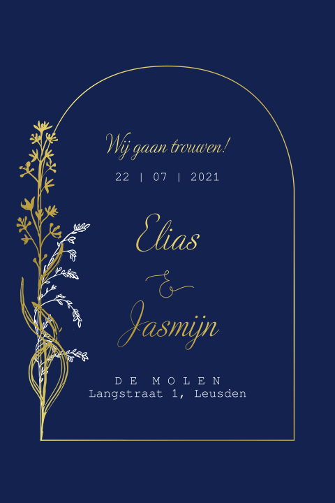 Chique trouwkaartje met goudfolie en bloemen