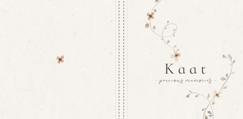 Kraambezoek boek meisje met bloemen en vezellook
