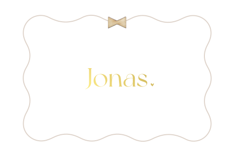 Klassiek geboortekaartje jongen met houten strikje en goudfolie