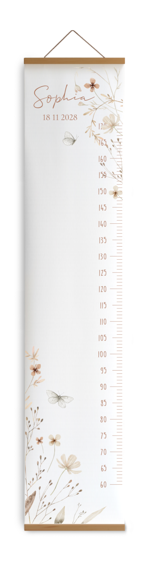 Groeimeter voor een meisje met zomerse bloemen en vlindertjes