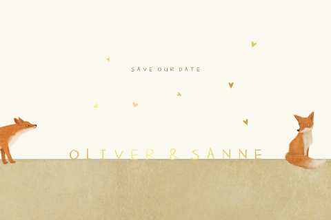 Speelse save the date kaart vosjes en gouden hartjes